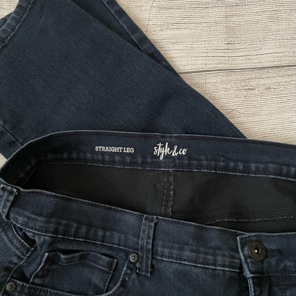 Women Style & Co High Rise Straight Leg Jeans - Picture 6 of 7